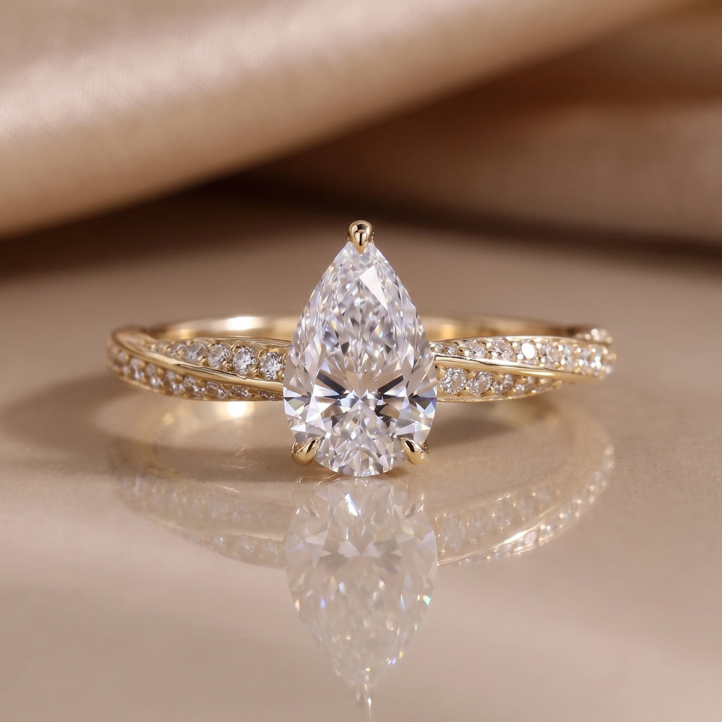 Pear Cut Lab-Grown Diamond Engagement Ring with Twisted Pavé Band | 14K Gold