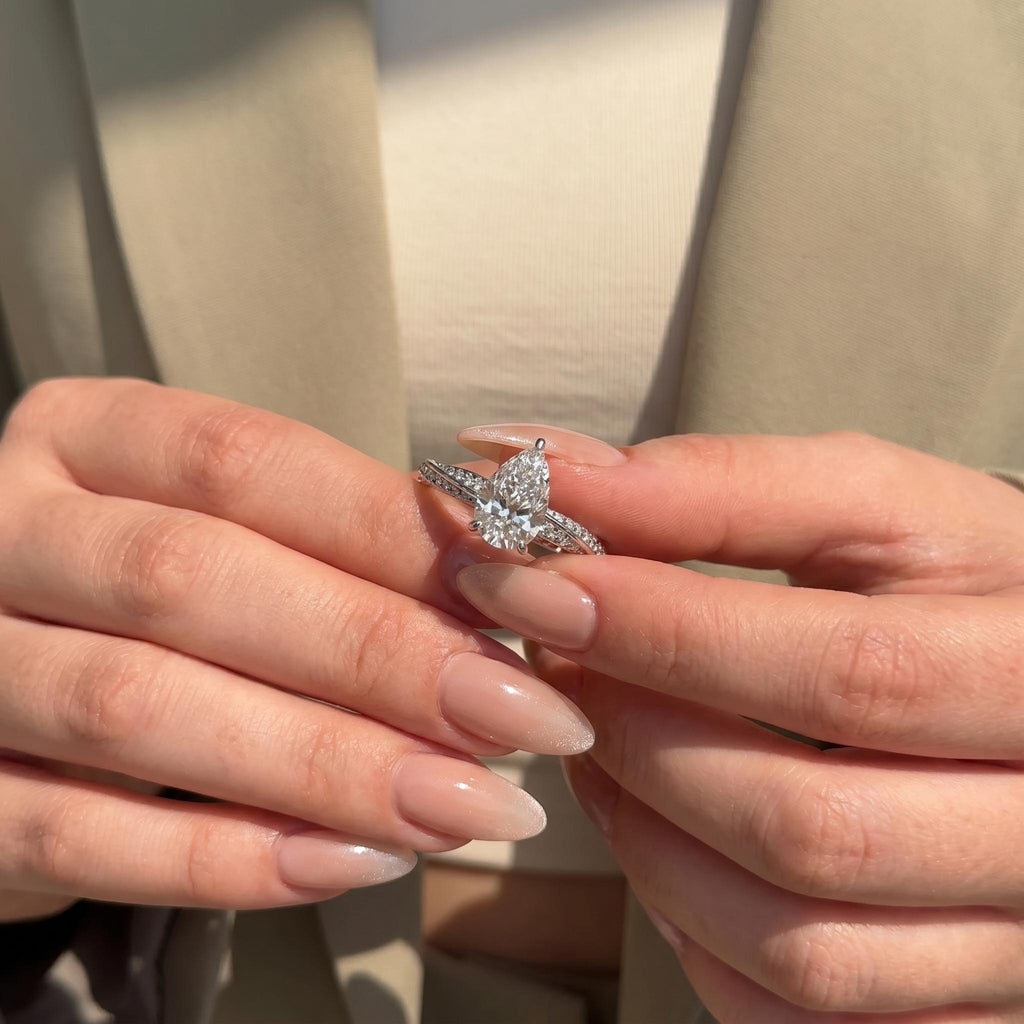 Pear Cut Lab-Grown Diamond Engagement Ring with Twisted Pavé Band | 14K Gold