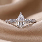 Pear Cut Lab-Grown Diamond Engagement Ring with Twisted Pavé Band | 14K Gold